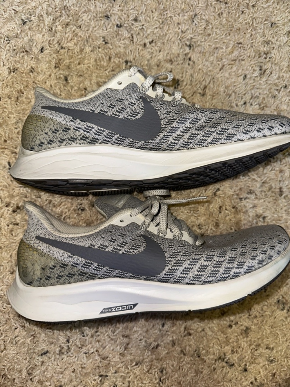Nike Women's Light Grey Knit Running Sneakers - Picture 4 of 9